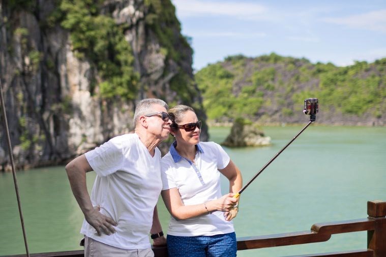 Du Thuyền Pelican Classic Hạ Long 